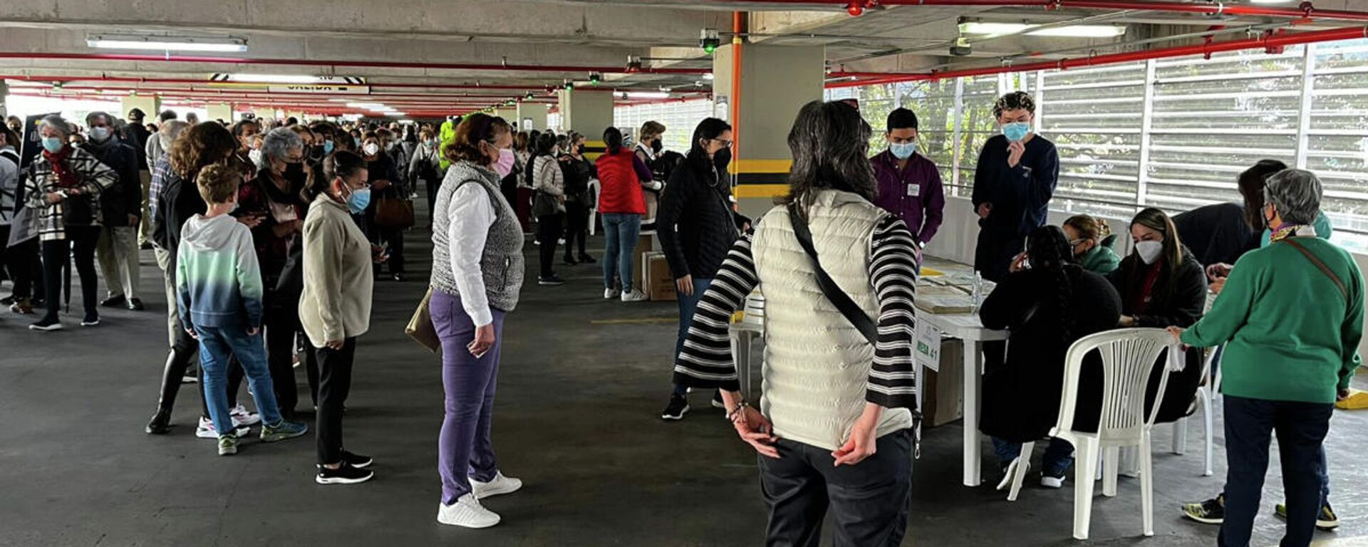 Unicentro, en el norte de la ciudad, es uno de los puntos de votación más tradicionales de Bogotá - Sputnik Mundo, 1920, 23.03.2022