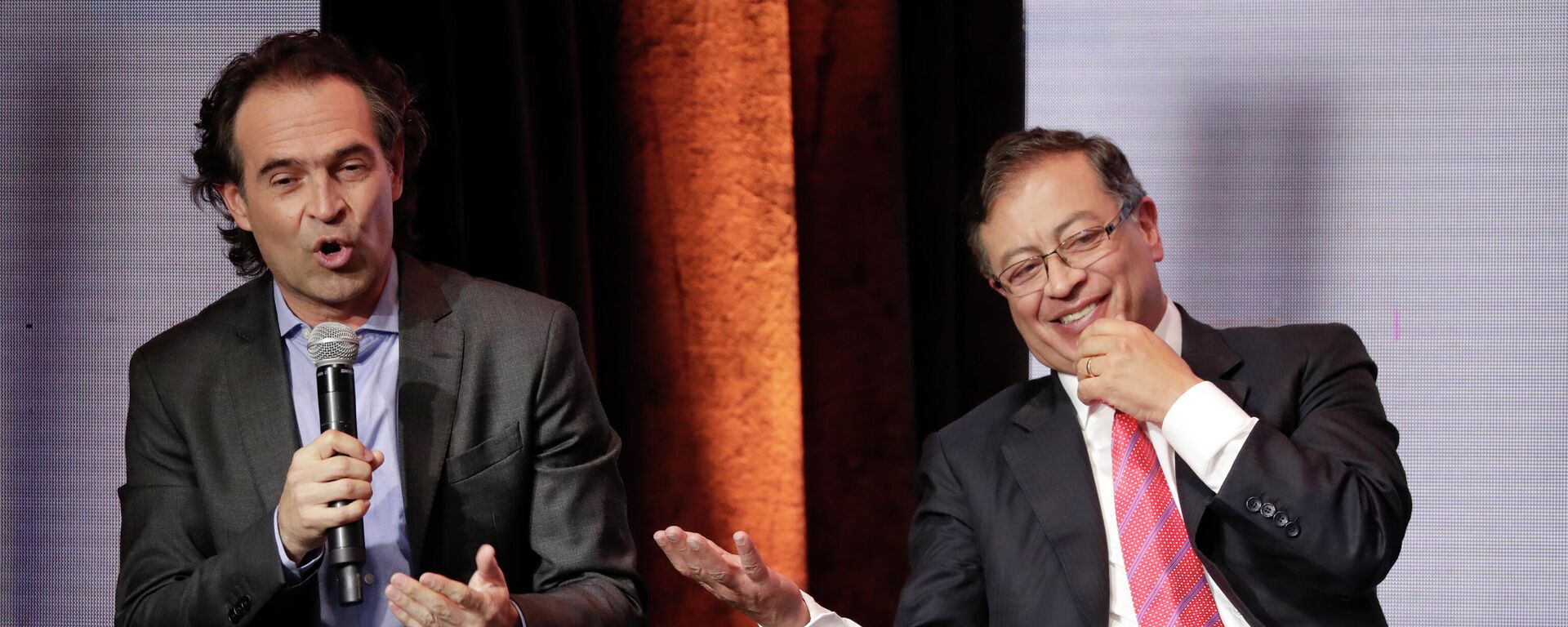 Federico Gutiérrez y Gustavo Petro, candidatos presidenciales colombianos - Sputnik Mundo, 1920, 13.03.2022