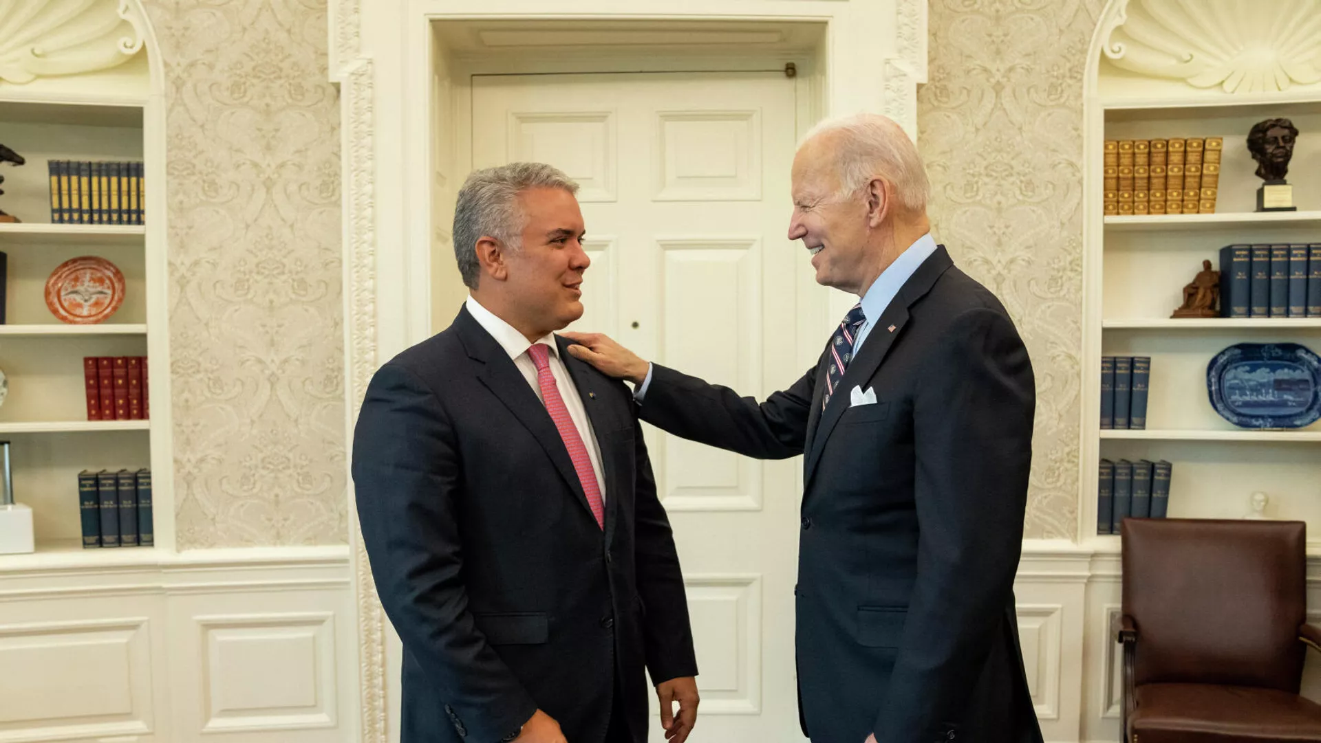 El presidente de Colombia, Iván Duque y su homólogo estadounidense, Joe Biden El presidente de Colombia, Iván Duque y su homólogo estadounidense, Joe Biden - Sputnik Mundo, 1920, 24.05.2022