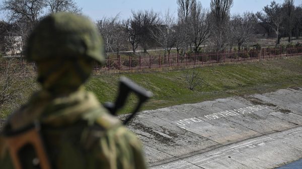 Un militar ruso en Ucrania Un militar ruso en Ucrania - Sputnik Mundo