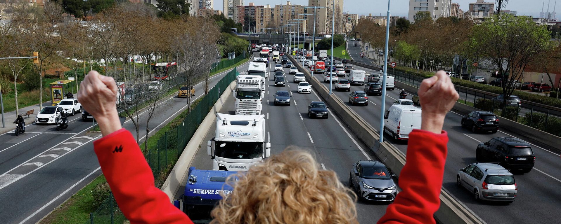 Las asociaciones de transportistas se suman a la huelga en España tras rechazar oferta oficial - Sputnik Mundo, 1920, 22.03.2022