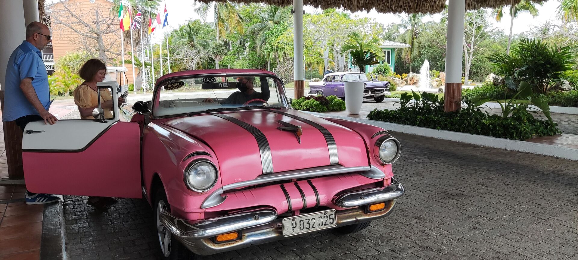 Entrada de un hotel en Varadero - Sputnik Mundo, 1920, 23.03.2022