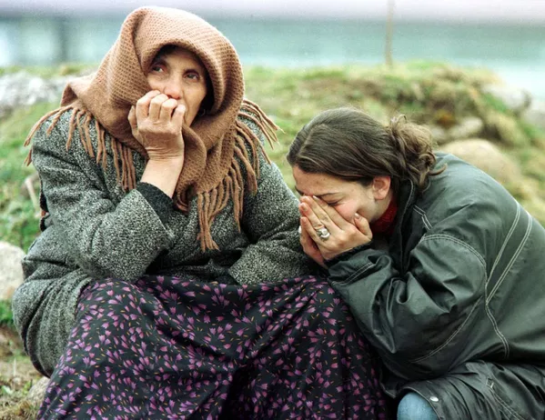 Sin embargo, a pesar de acusar a las autoridades de Yugoslavia de limpieza étnica en Kosovo, la OTAN hizo la vista gorda ante los crímenes masivos y crueles cometidos en Kosovo. En la foto: refugiados de Kosovo en Montenegro. Sin embargo, a pesar de acusar a las autoridades de Yugoslavia de limpieza étnica en Kosovo, la OTAN hizo la vista gorda ante los crímenes masivos y crueles cometidos en Kosovo. En la foto: refugiados de Kosovo en Montenegro. - Sputnik Mundo