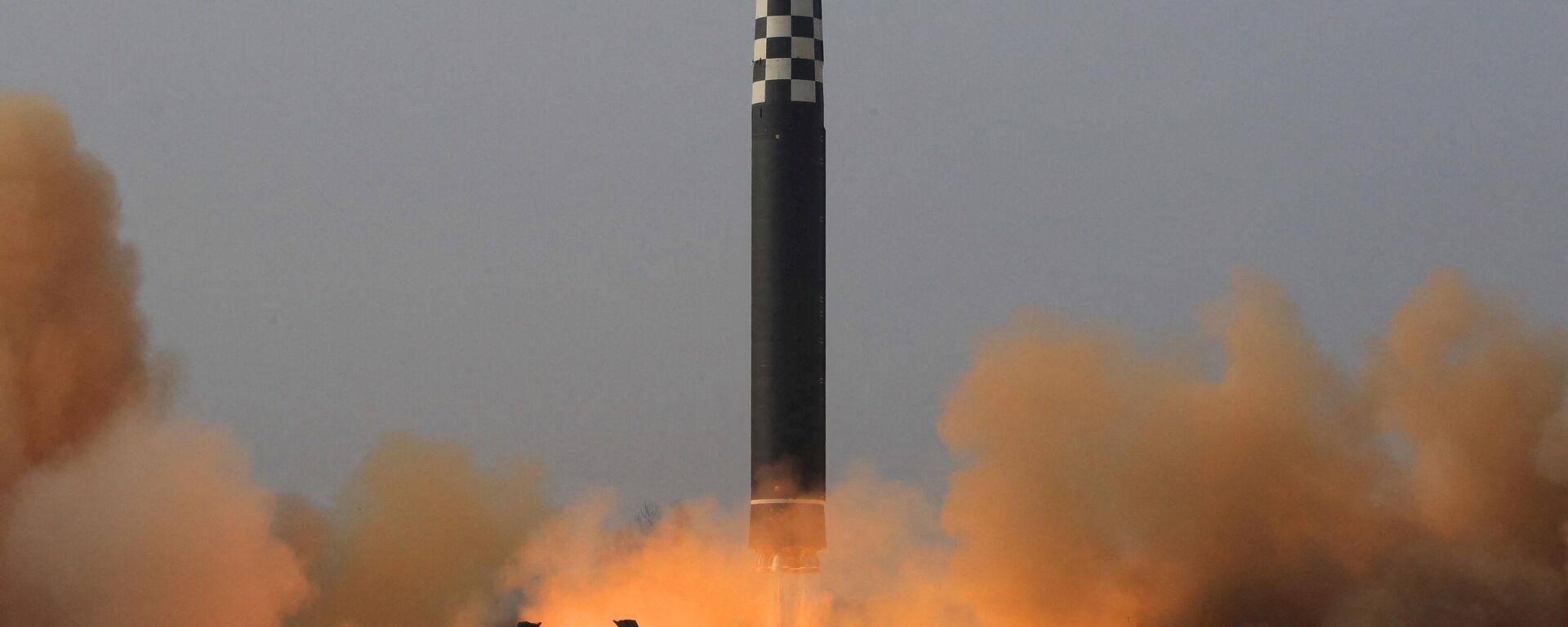 El misil balístico intercontinental Hwasong-17 de Corea del Norte - Sputnik Mundo, 1920, 04.04.2022