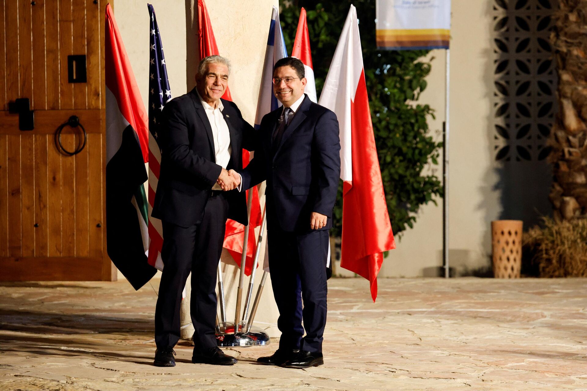 El ministro de Exteriores israelí, Yair Lapid, se reúne con su homólogo marroquí, Nasser Bourita - Sputnik Mundo, 1920, 28.03.2022