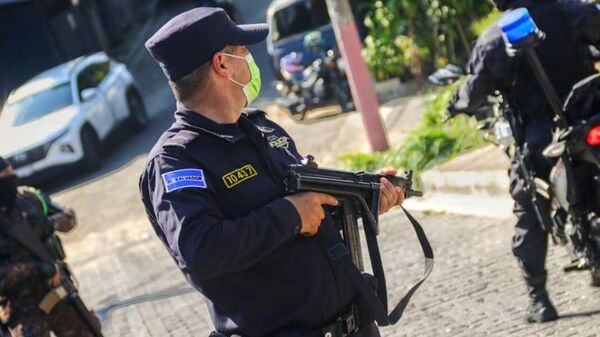 Policía de El Salvador - Sputnik Mundo