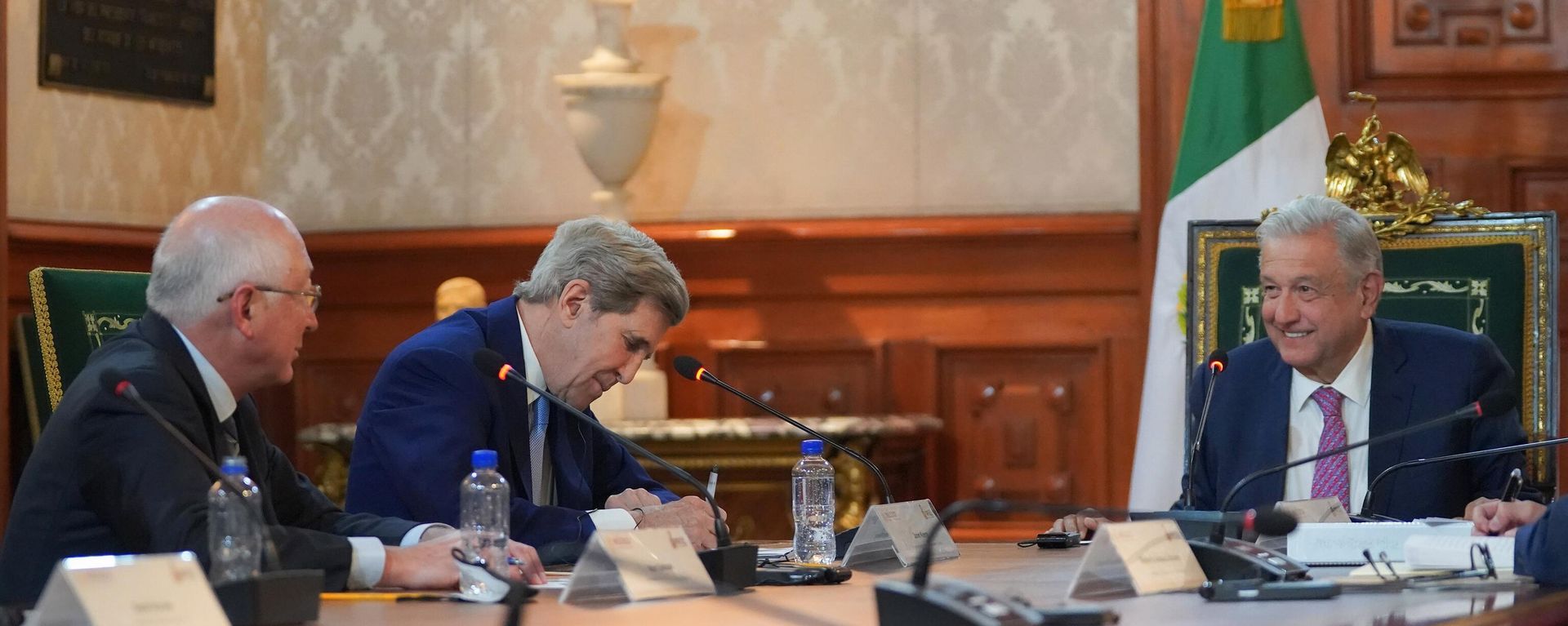Reunión de AMLO con John Kerry Reunión de AMLO con John Kerry - Sputnik Mundo, 1920, 01.04.2022