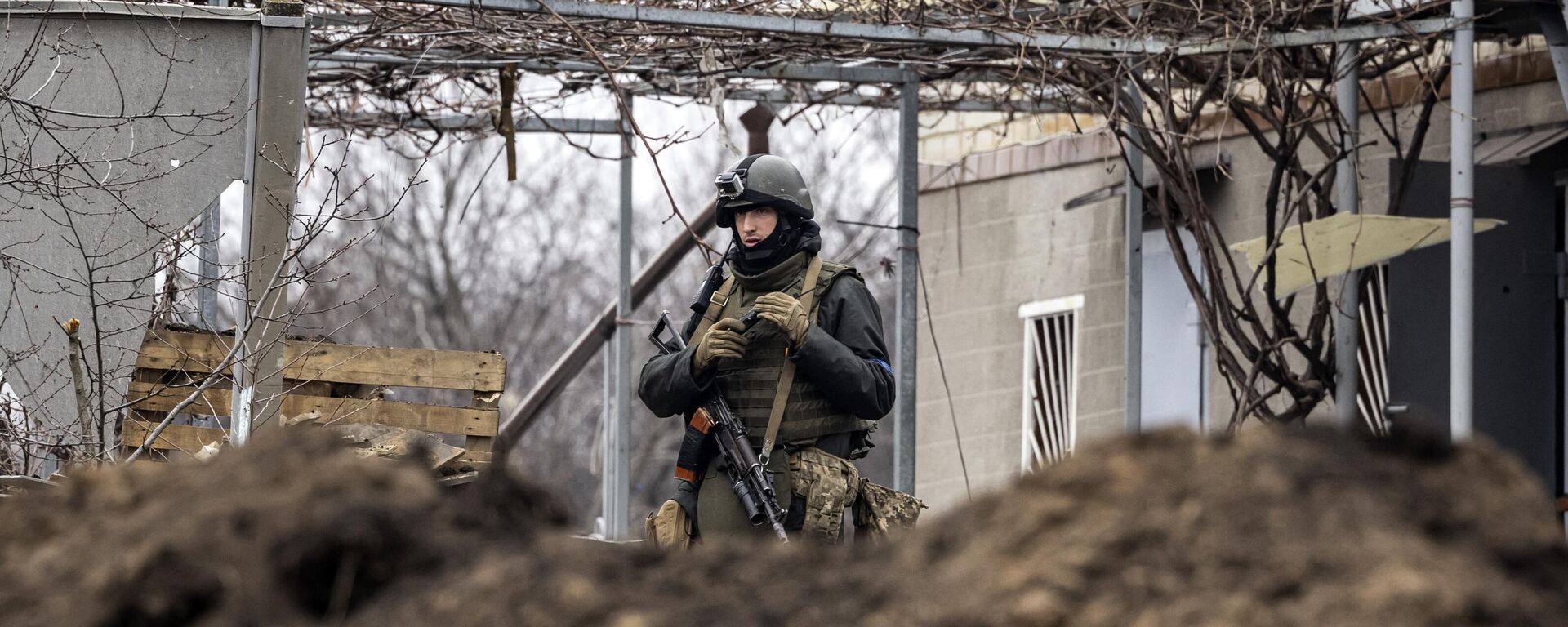 Un militar ucraniano Un militar ucraniano - Sputnik Mundo, 1920, 30.04.2022