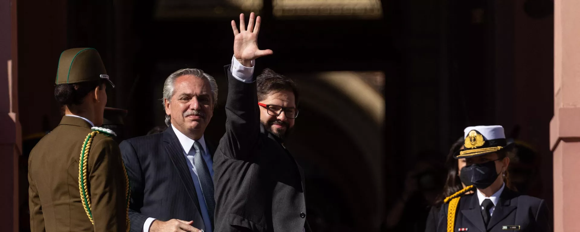 El presidente de Argentina, Alberto Fernández, y el mandatario de Chile, Gabriel Boric - Sputnik Mundo, 1920, 05.04.2022