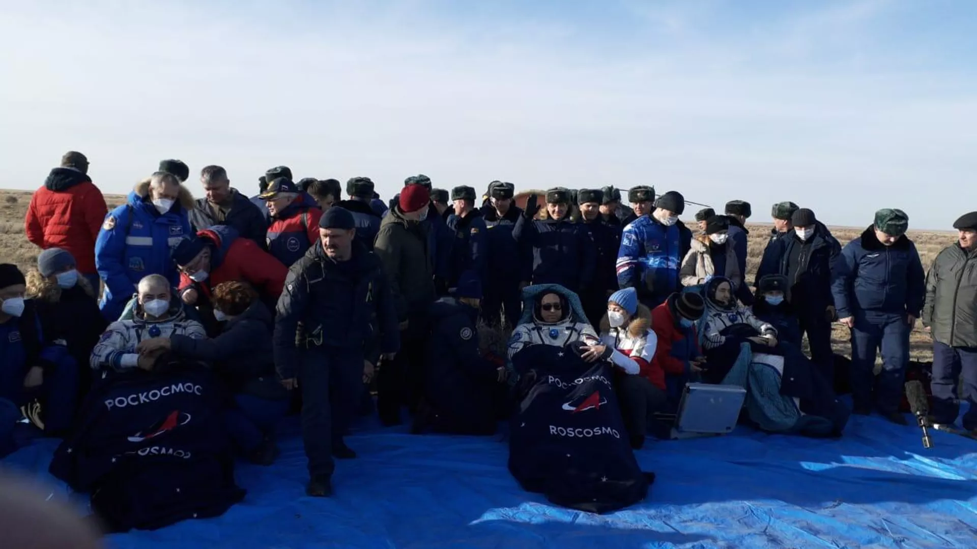 Los cosmonautas rusos Antón Shkaplerov, Piotr Dubrov y el astronauta de la NASA Vande Hei regresaron a la Tierra desde la EEI en la nave espacial rusa Soyuz MS-19 el 30 de marzo y aterrizaron de manera segura en Kazajistán.