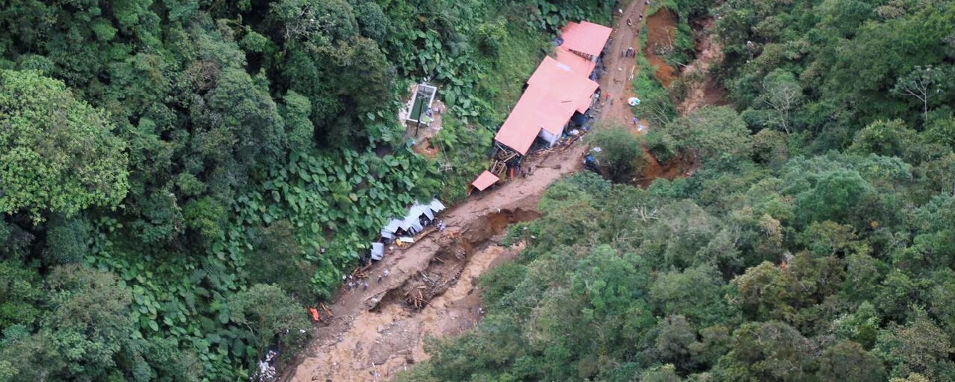 Fuertes lluvias provocaron la crecida repentina en el municipio colombiano de Abriaquí (noroeste) - Sputnik Mundo, 1920, 08.04.2022