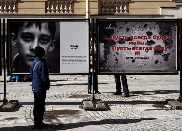 Vlad, 11 años. Vlad fue el testigo del tiempo de paz, a diferencia de muchos otros niños que son menores que él. Recuerda que se podía caminar por todas partes, incluso cerca del lago, donde ahora hay muchas minas sin explotar, una de las cuales hizo volar a un hombre. El niño aseguró que después de que hubo una explosión cerca de su casa, ya no tiene miedo a nada. - Sputnik Mundo