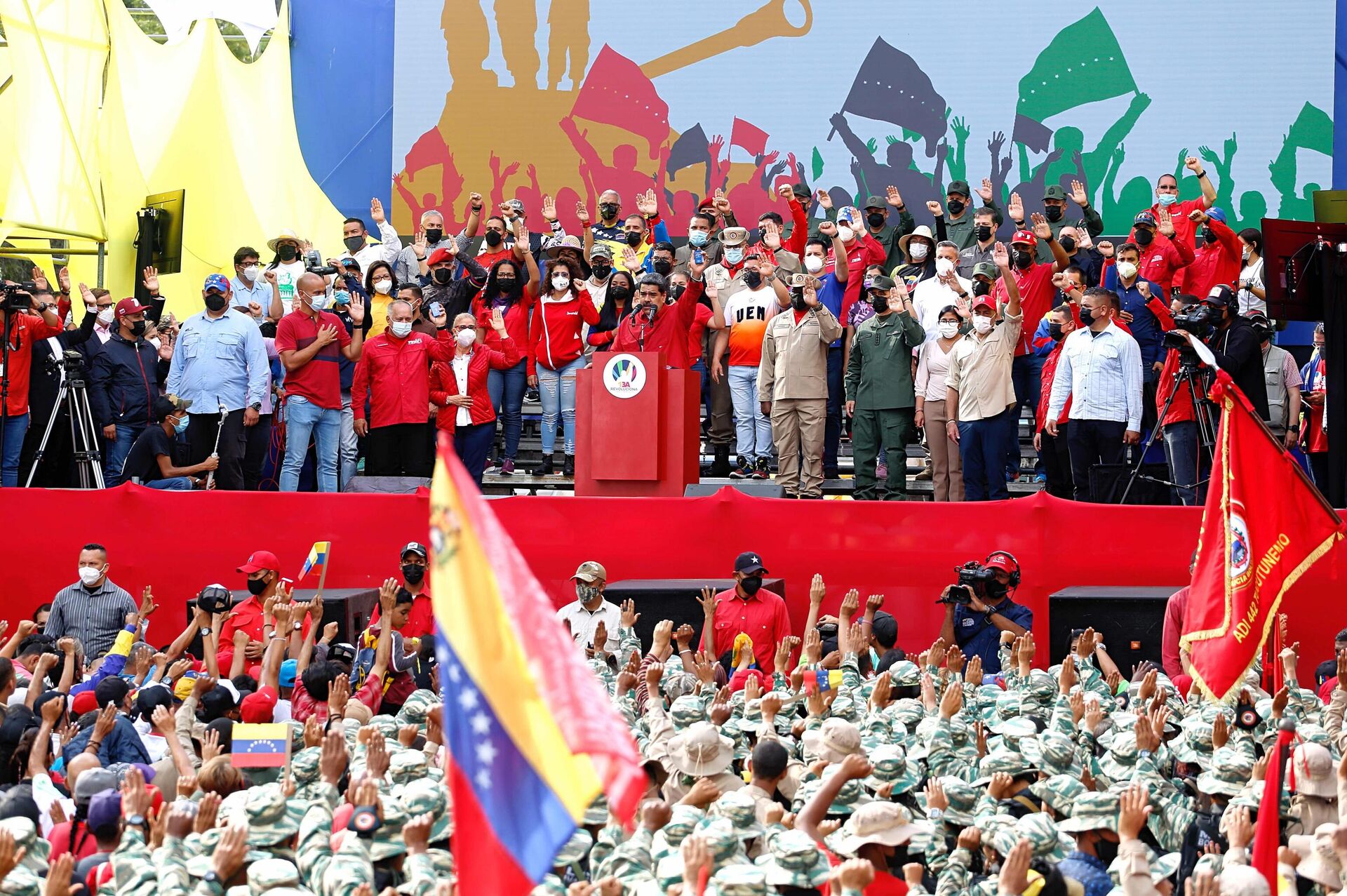 Nicolás Maduro recibió a la movilización de miles de personas Nicolás Maduro recibió a la movilización de miles de personas - Sputnik Mundo, 1920, 14.04.2022