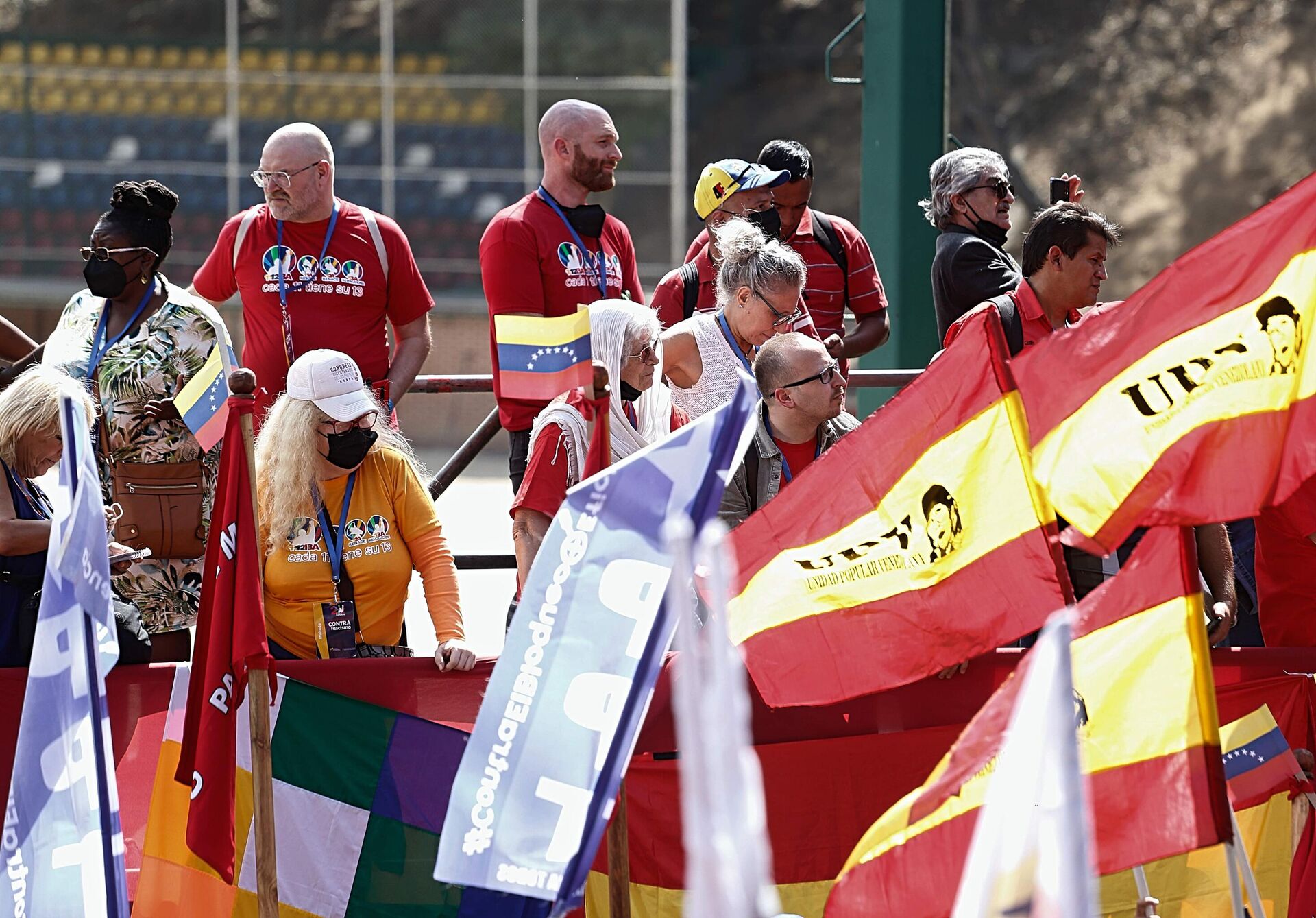 Delegados internacionales de la Cumbre Internacional contra el Fascismo presentes en la movilización chavista Delegados internacionales de la Cumbre Internacional contra el Fascismo presentes en la movilización chavista - Sputnik Mundo, 1920, 14.04.2022