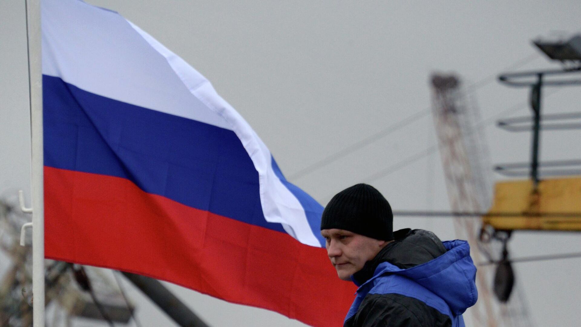 La bandera de Rusia en un buque La bandera de Rusia en un buque - Sputnik Mundo, 1920, 26.04.2022