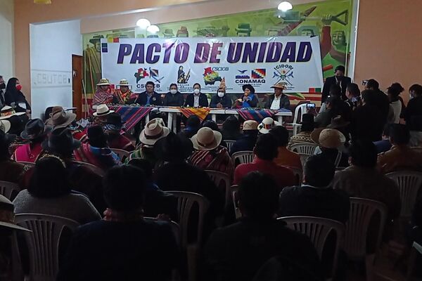 Encuentro de Luis Arce y David Choquehuanca con Pacto de Unidad - Sputnik Mundo