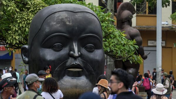 Obras del artista colombiano Fernando Botero - Sputnik Mundo