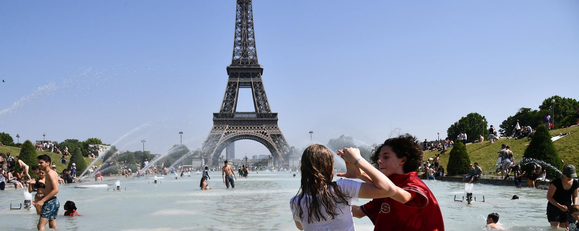 Ola de calor en Francia, Europa - Sputnik Mundo, 1920, 04.07.2026