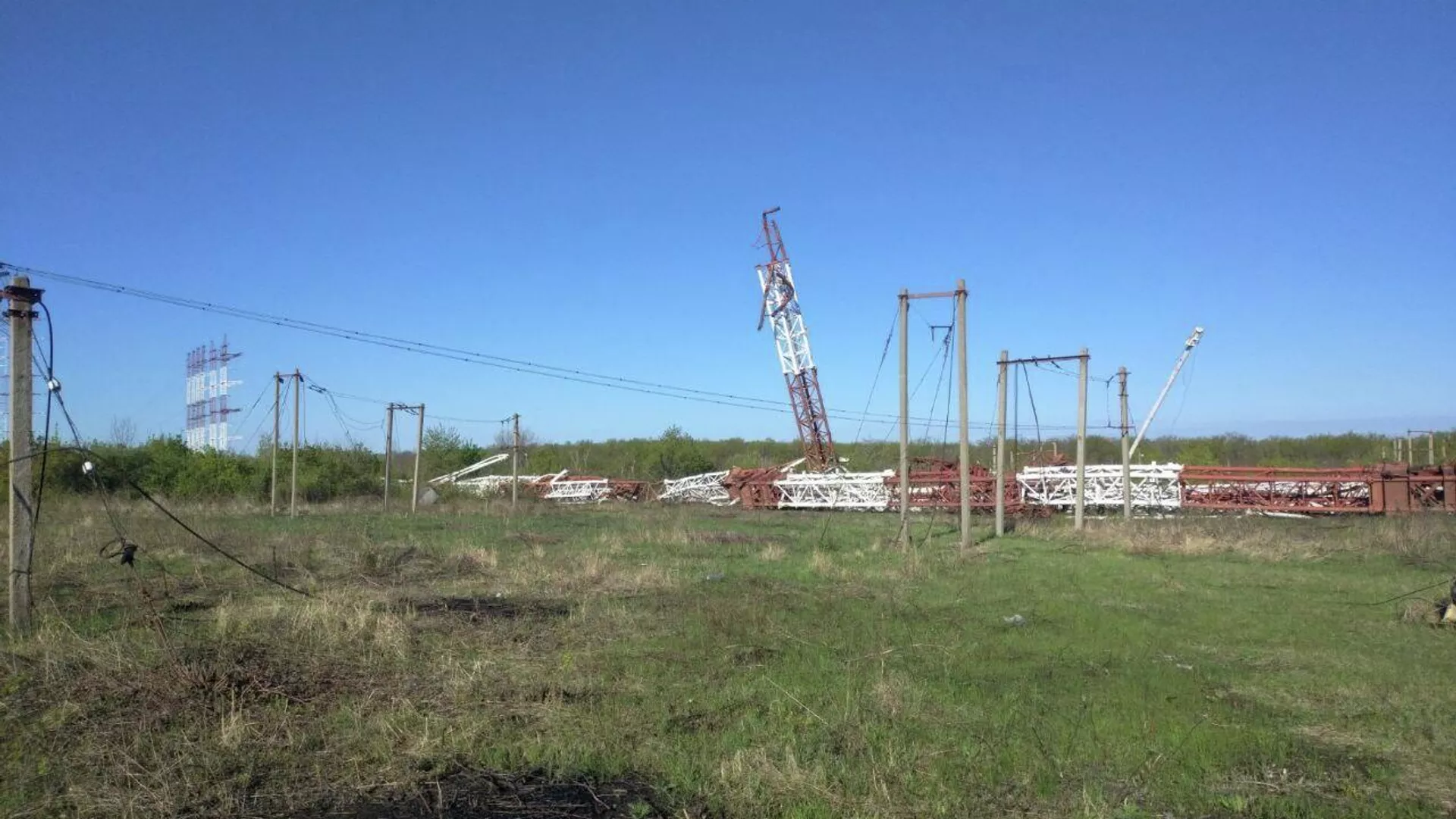 Antenas dañadas después las explosiones en Transnistria Antenas dañadas después las explosiones en Transnistria - Sputnik Mundo, 1920, 26.04.2022