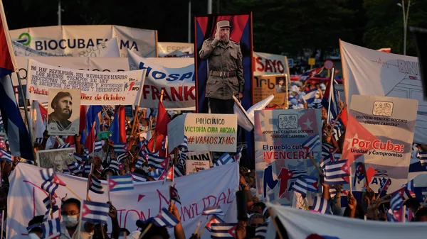 La manifestación del 1 de mayo en La Habana - Sputnik Mundo