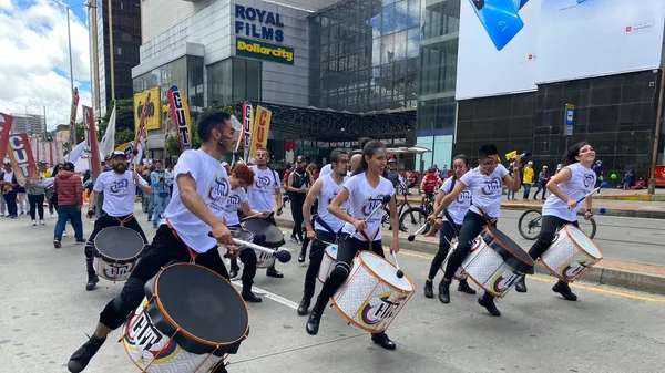 Así fue la marcha del 1 de mayo en Bogotá - Sputnik Mundo