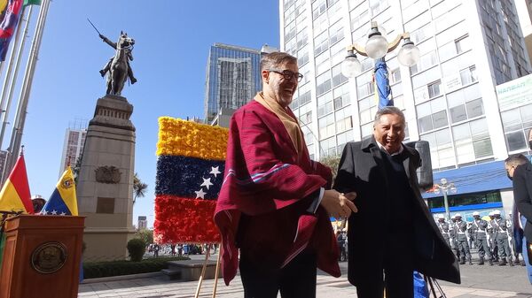 Félix Plasencia, canciller de Venezuela, y el canciller boliviano, Rogelio Mayta - Sputnik Mundo