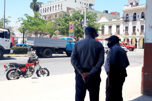 El Hotel Saratoga y sus alrededores en La Habana, tras la explosión del 6 de mayo  - Sputnik Mundo