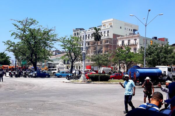 El Hotel Saratoga y sus alrededores en La Habana, tras la explosión del 6 de mayo  - Sputnik Mundo