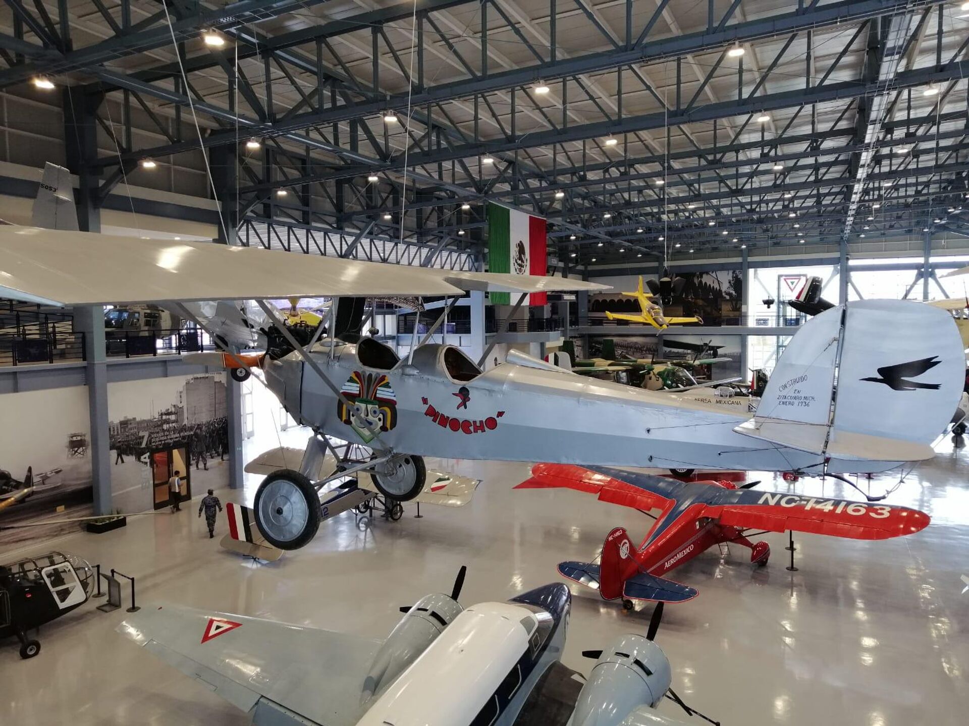 La aeronave Pinocho, elaborada por un carpintero y mecánico michoacano de forma autogestiva. - Sputnik Mundo, 1920, 06.05.2022