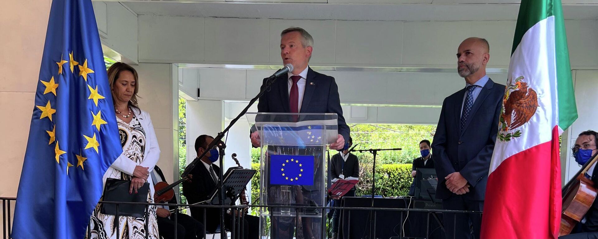 Gautier Mignot, embajador de la Unión Europea en México, durante un evento en la capital mexicana - Sputnik Mundo, 1920, 15.06.2023