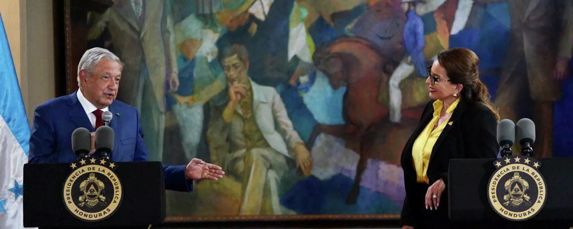 Xiomara Castro y Andrés Manuel López Obrador, mandatarios de Honduras y México. Xiomara Castro y Andrés Manuel López Obrador, mandatarios de Honduras y México. - Sputnik Mundo, 1920, 10.05.2022