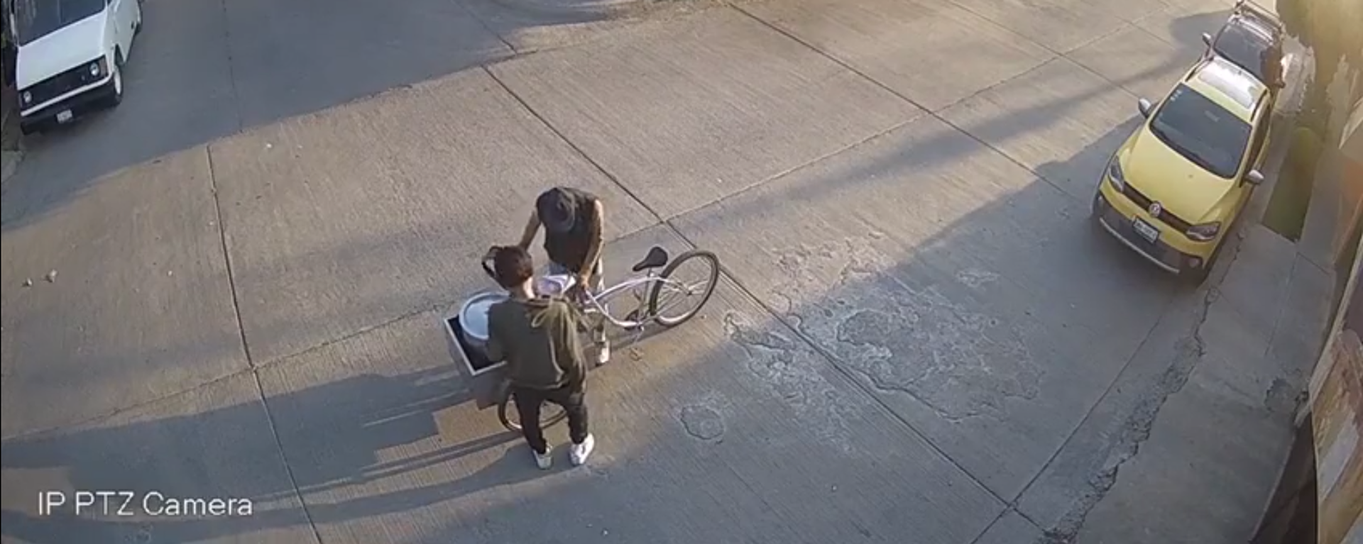 Ladrón intenta asaltar a vendedor de tamales - Sputnik Mundo, 1920, 10.05.2022