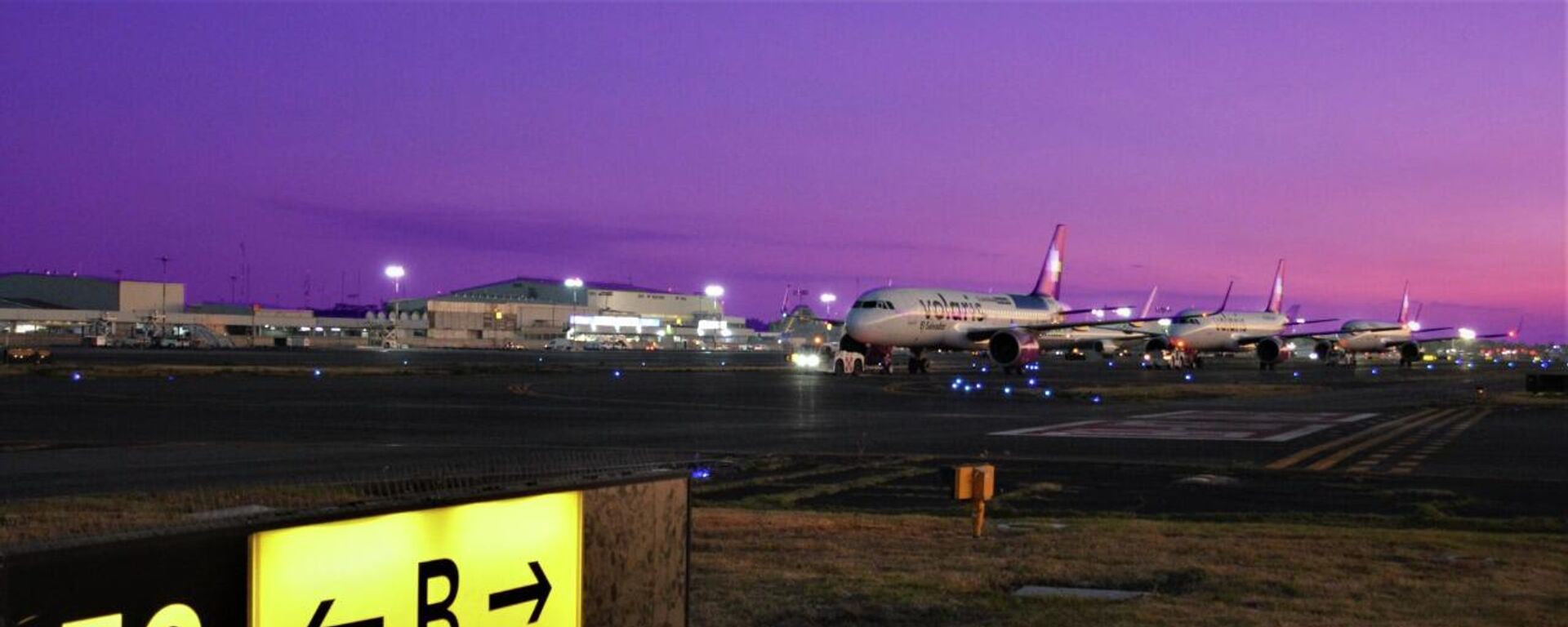 Aeropuerto Internacional de la Ciudad de México - Sputnik Mundo, 1920, 18.04.2023