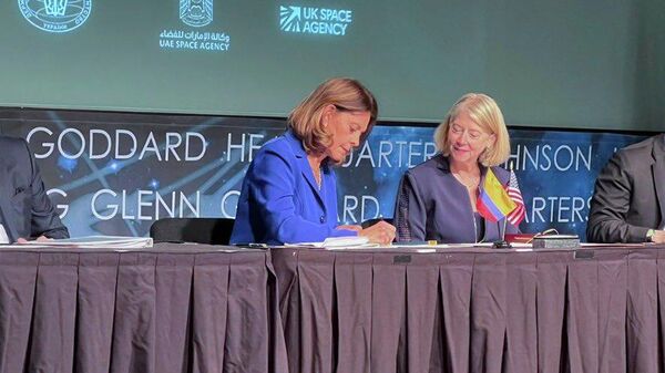 Colombia firma adhesión al programa Artemis de la NASA - Sputnik Mundo