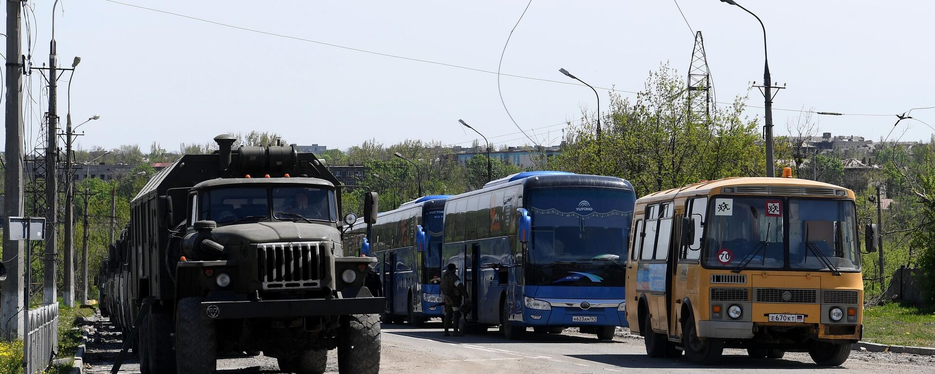 El transporte para la evacuación de los civiles de Mariúpol - Sputnik Mundo, 1920, 21.06.2022