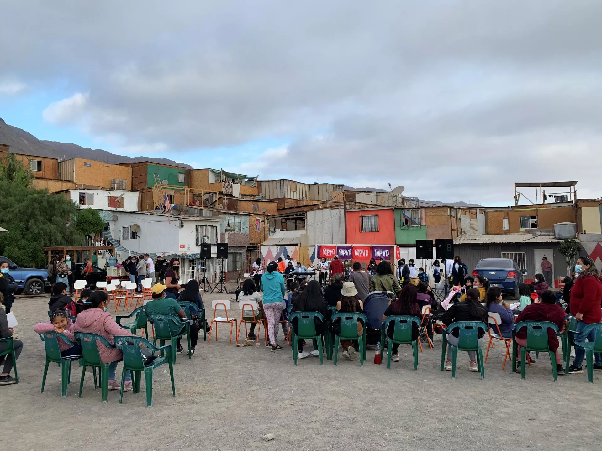 Convencionales chilenos se reúnen con población migrante en Antofagasta Convencionales chilenos se reúnen con población migrante en Antofagasta - Sputnik Mundo, 1920, 18.05.2022