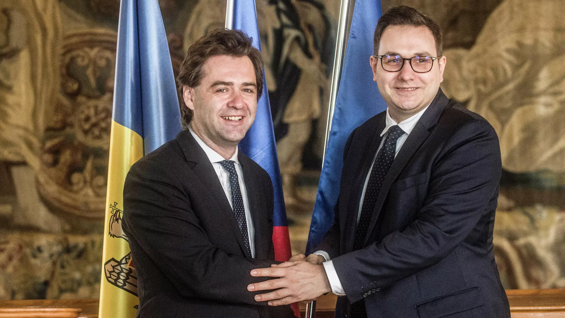 El ministro de Exteriores de Mooldavia, Nicolae Popescu, y el ministro de Exteriores checo, Jan Lipavsky