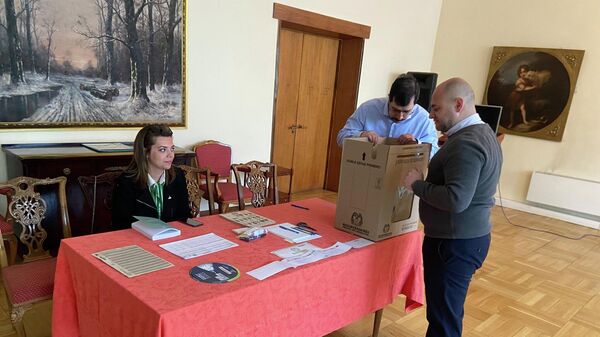 Elecciones Presidenciales de Colombia 2022 en la Embajada en Moscú - Sputnik Mundo