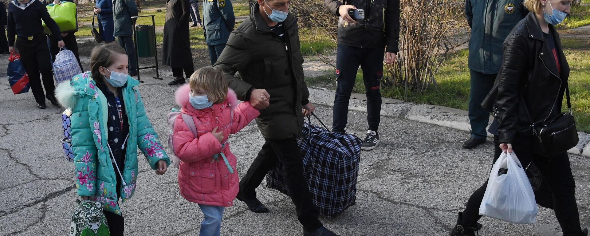 Refugiados de Ucrania llegan a Rusia - Sputnik Mundo, 1920, 02.06.2022
