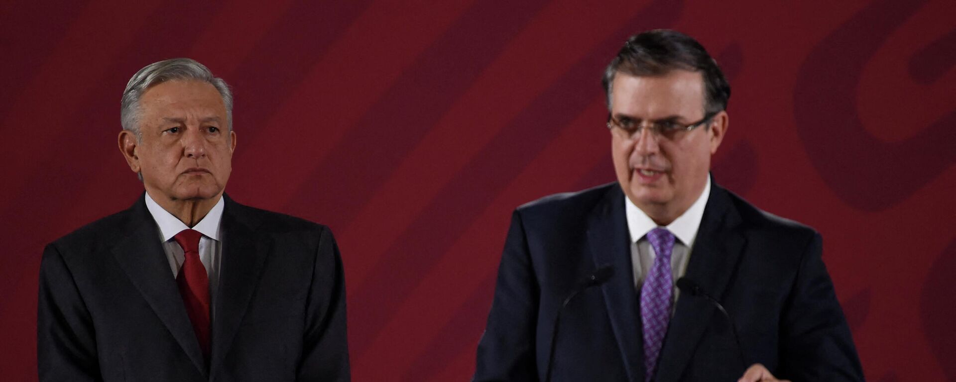 Andrés Manuel López Obrador, presidente de México, y Marcelo Ebrard, secretario de Relaciones Exteriores de México - Sputnik Mundo, 1920, 07.06.2022