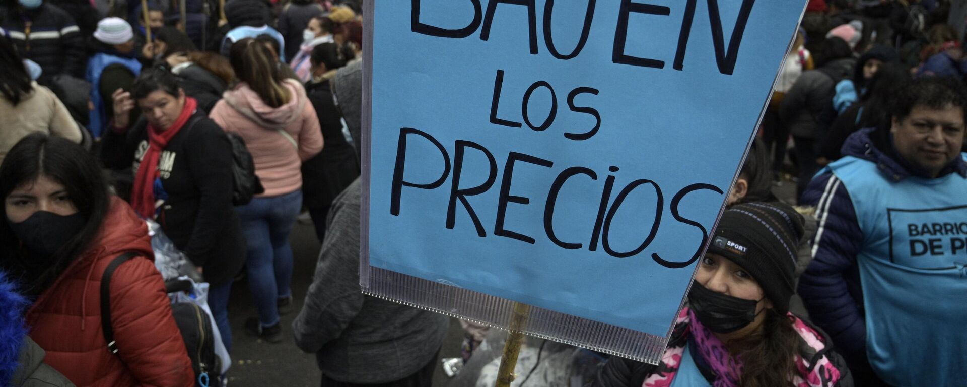Manifestantes piden a los empresarios argentinos que bajen los precios - Sputnik Mundo, 1920, 08.06.2022