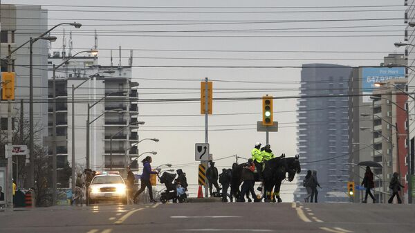 Una calle de la ciudad canadiense de Toronto - Sputnik Mundo