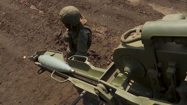 Un militar ruso durante la operación militar especial rusa en Ucrania   - Sputnik Mundo