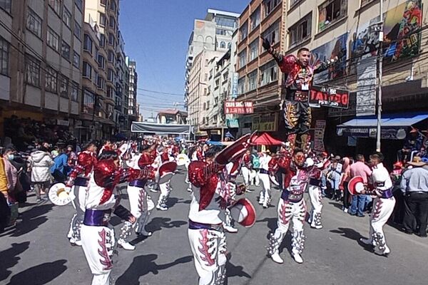 La fiesta del Gran Poder en la ciudad de La Paz - Sputnik Mundo