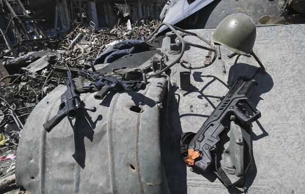 Como resultado, se logró quebrar psicológicamente al escuadrón de Azovstal. Según los datos del Ministerio de Defensa de Rusia, se rindieron aproximadamente 2.500 combatientes. - Sputnik Mundo