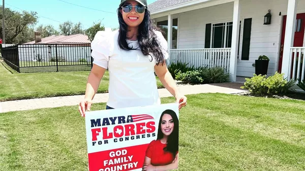 La congresista estadounidense de origen mexicano Mayra Flores. - Sputnik Mundo
