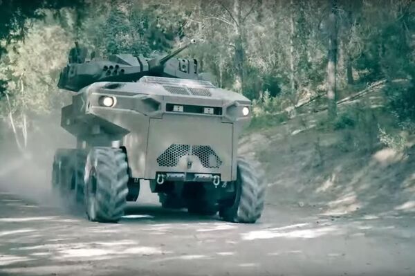 Vehículo blindad robotizado ROBUST - Sputnik Mundo