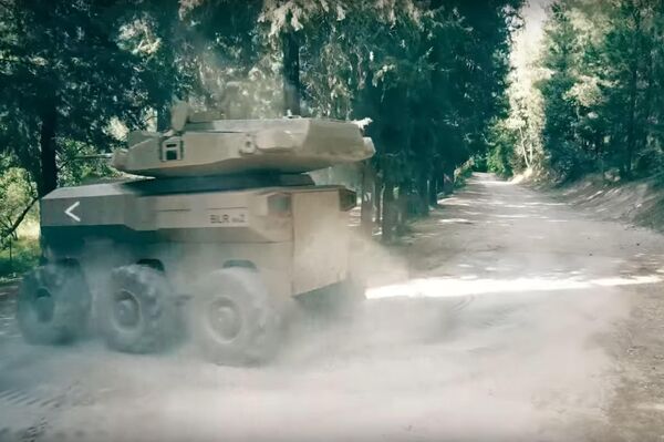 Vehículo blindad robotizado ROBUST - Sputnik Mundo