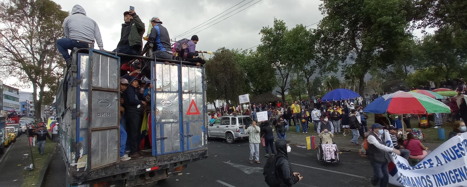 Familias indígenas y vecinos de Quito celebran en las calles de la capital el fin del paro nacional - Sputnik Mundo, 1920, 01.07.2022