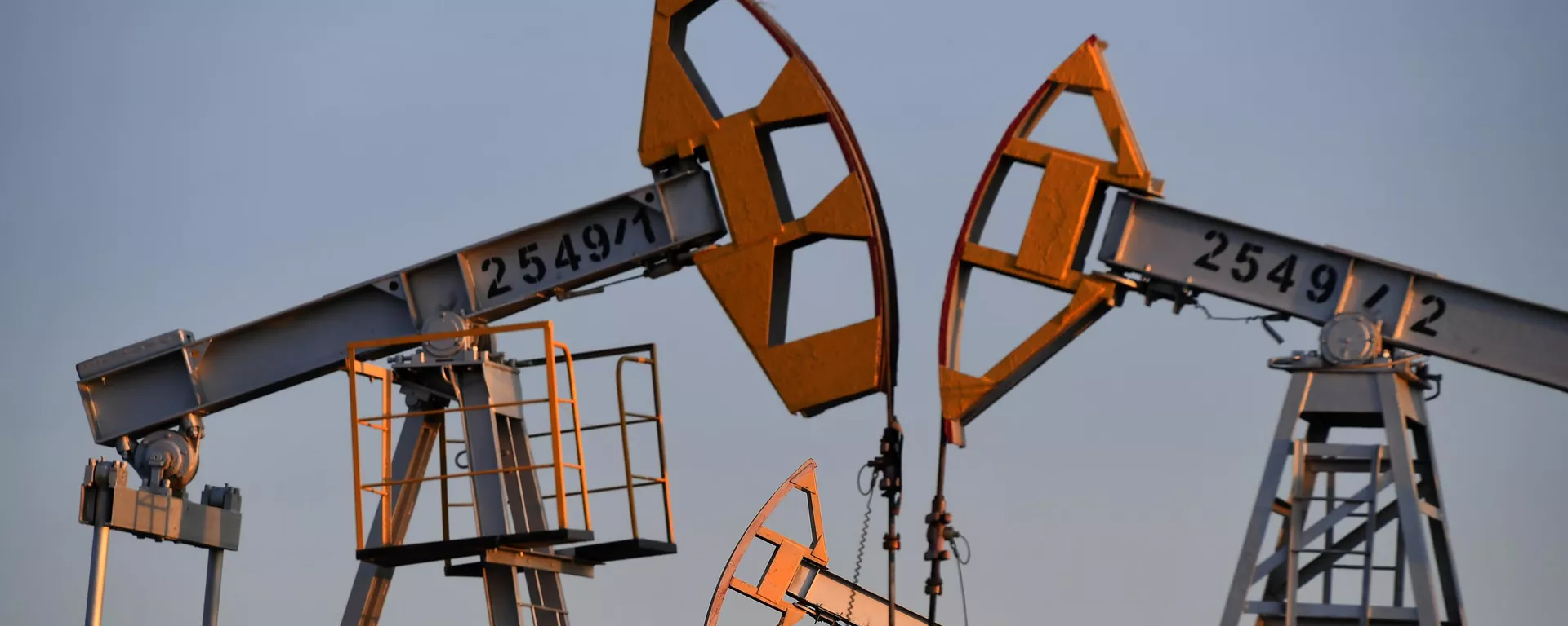 Extracción de petróleo en Rusia Extracción de petróleo en Rusia - Sputnik Mundo, 1920, 19.10.2022